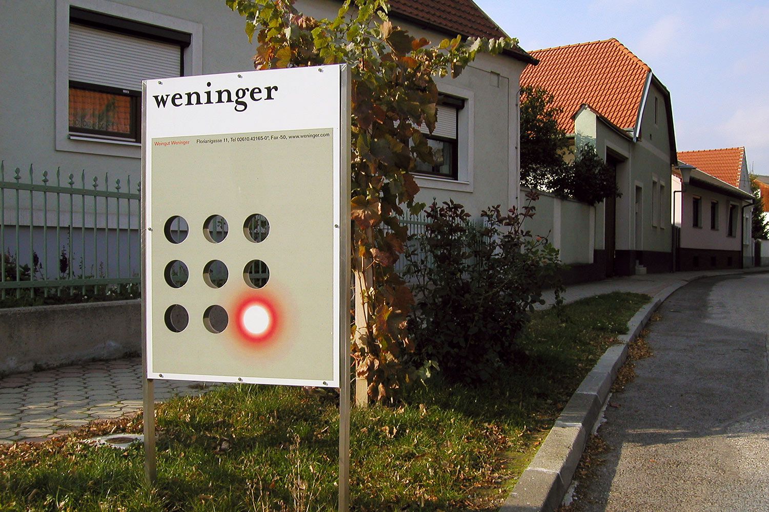 Weninger Straßenschild